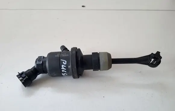 Nissan Pulsar Clutch slave cylinder 306101KA1A