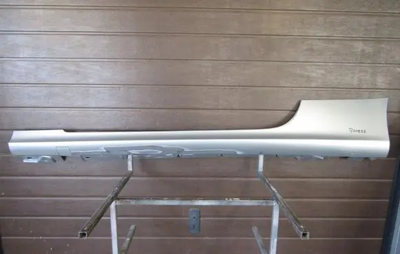 Mercedes-Benz E AMG W210 Front sill (body part) A2386907302