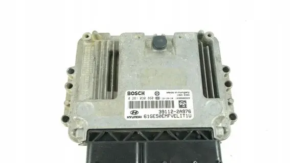 Hyundai i30 Engine control unit/module ECU 0281030860
