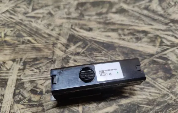 Jaguar XJL Sensor AW93060D20AA