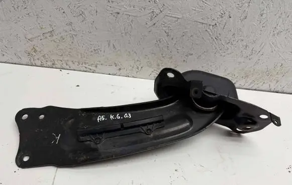 Rear upper control arm/wishbone
