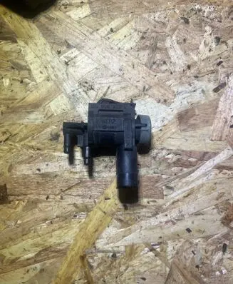 Audi A6 S6 C6 4F Turbo solenoid valve 1K0906283A