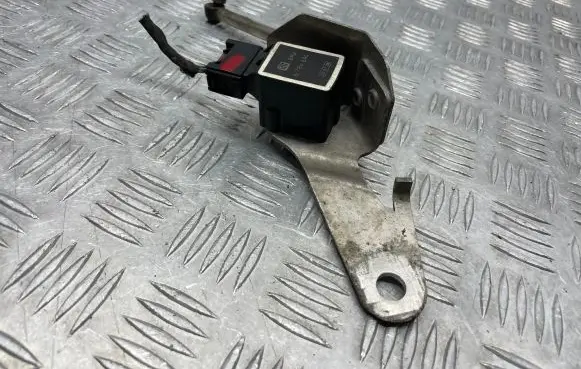 BMW 5 E60 E61 Headlight/headlamp level sensor 6784694