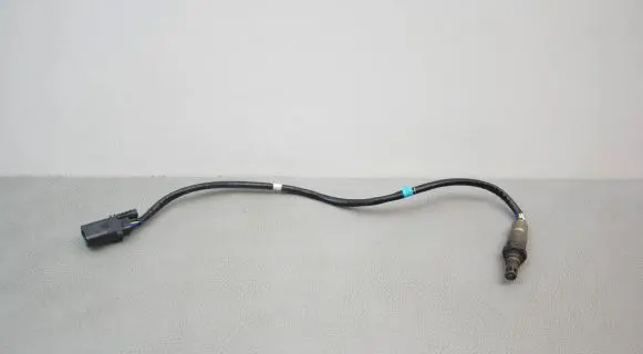 Volkswagen Touran III Lambda probe sensor 04L906262M
