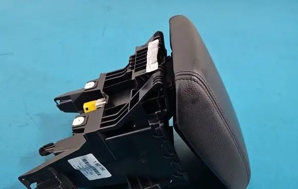 Ford Focus Armrest IMPRK1563159