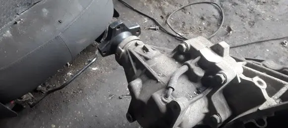 Nissan Qashqai Gearbox transfer box case JD600