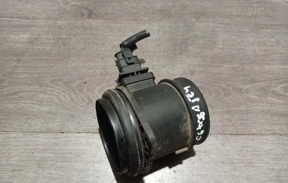 Volvo XC90 Mass air flow meter 0281002730 30677999