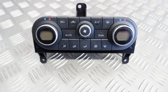 Nissan Qashqai+2 Climate control unit 27500JD40D