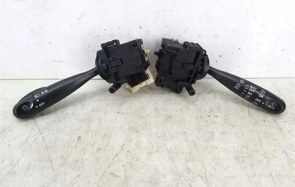 Toyota Yaris Cross Indicator stalk
