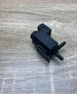 BMW 7 E65 E66 Turbo solenoid valve 1742712