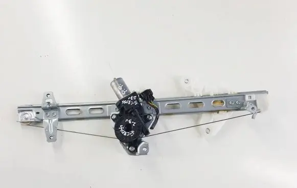 Suzuki SX4 S-Cross Front door window regulator with motor