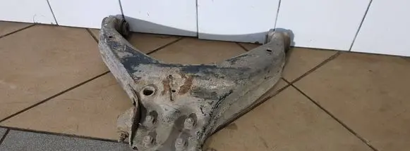 Isuzu D-Max Front lower control arm/wishbone