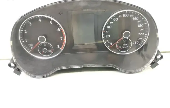 Volkswagen Jetta VI Speedometer (instrument cluster) 5C6920871