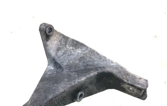 Volkswagen II LT Engine mounting bracket 074199308