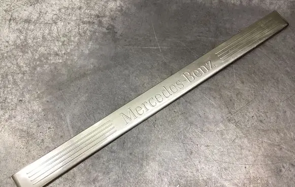 Mercedes-Benz CLS C218 X218 Front sill trim cover 2126860936
