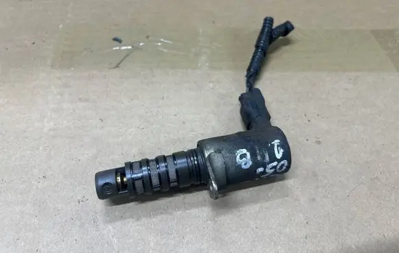 Honda CR-V Camshaft vanos timing valve 