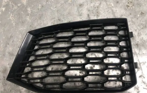 Audi RS5 Front bumper lower grill 8W6807681PBILI 8W6807681P