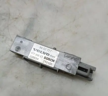 Volvo S80 Airbag deployment crash/impact sensor 9452777 210105 006634