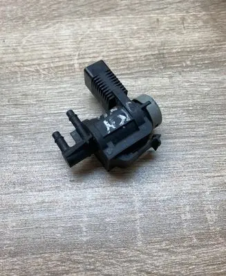 Volkswagen Sharan Turbo solenoid valve 1J0906283C