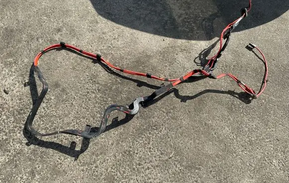 BMW 4 F36 Gran coupe Positive cable (battery)