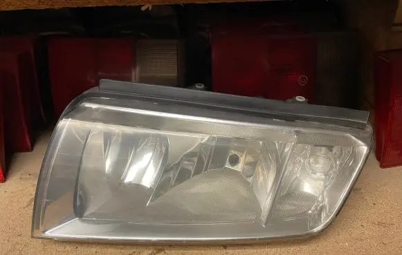 Skoda Fabia Mk1 (6Y) Headlight/headlamp 206230B