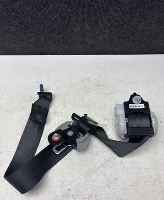 KIA Sorento Rear seatbelt 898102P120VA