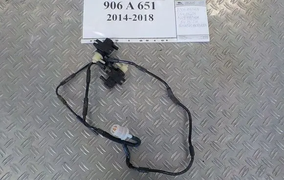 Mercedes-Benz Sprinter W906 Vacuum valve A0091533128