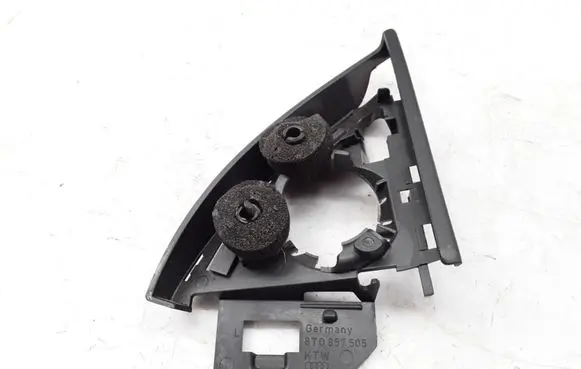 Front door high frequency speaker