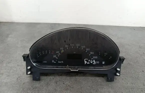 Mercedes-Benz A W168 Speedometer (instrument cluster) 