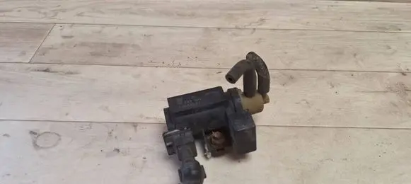 Opel Zafira B Turbo solenoid valve 55563534 70142001