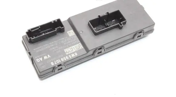 Audi A8 S8 D5 Tailgate/trunk control unit/module 8W5959107B