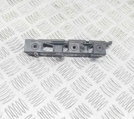 Front bumper mounting bracket