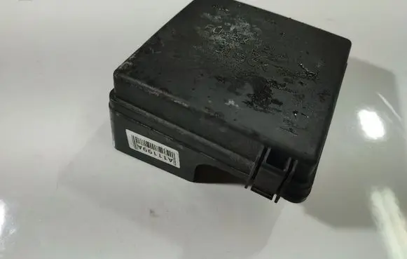 KIA Ceed Fuse box cover 