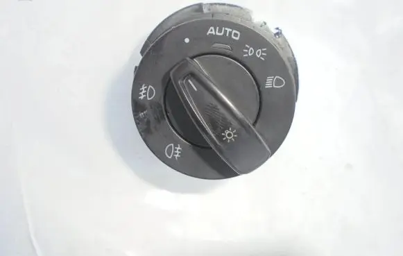 Porsche Cayenne (92A) Light switch