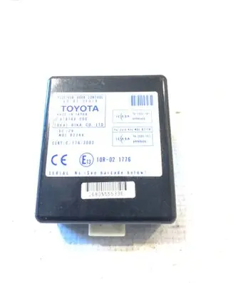 Toyota Corolla Verso AR10 Door control unit/module 897410F010 61B168000 10R021776