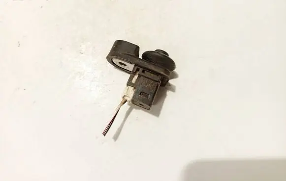 Subaru Legacy Front door sensor 