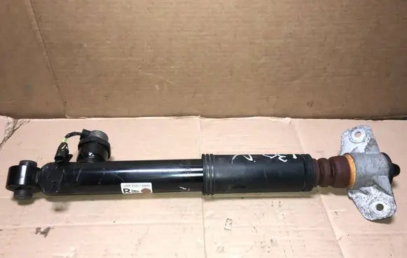Hyundai i30 Rear shock absorber/damper 55301S0600