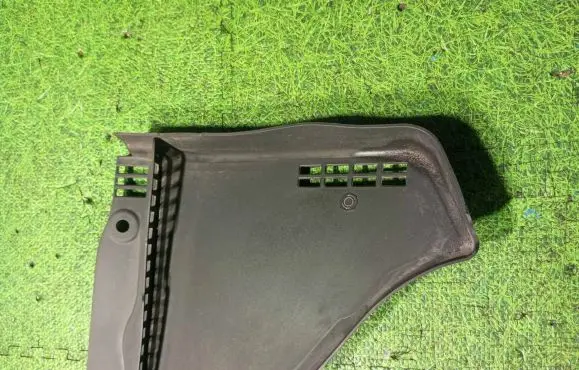 BMW 6 F12 F13 Wiper trim 7216977 51717216977