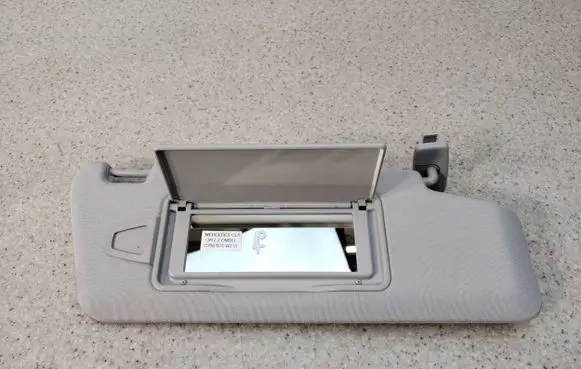 Mercedes-Benz CLS C218 X218 Sun visor