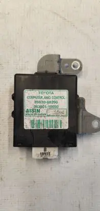 Toyota Land Cruiser (J120) Other control units/modules 8953060290