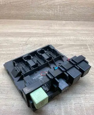 Volkswagen PASSAT B7 Comfort/convenience module 3AA937087 5WK50230