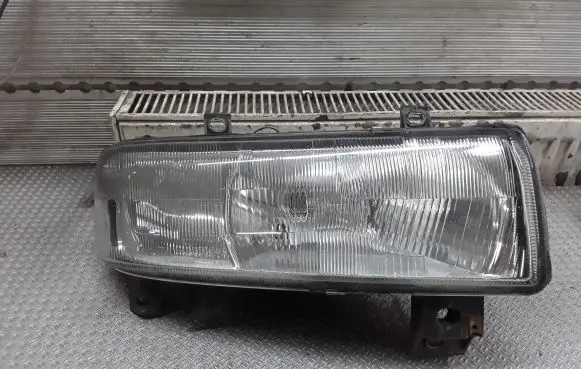 Opel Movano A Headlight/headlamp 7700352104Q
