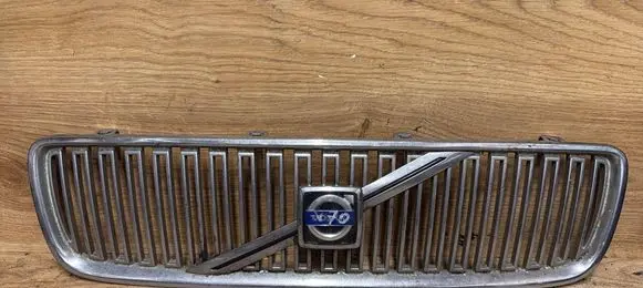 Volvo V70 Front bumper upper radiator grill 08693346