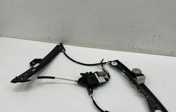 BMW 2 F44 Front door window regulator with motor 9854230 5A01D24