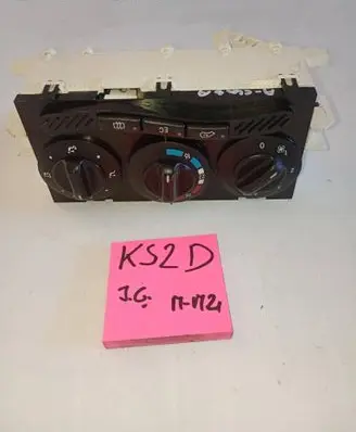 Mercedes-Benz A W168 Climate control unit 1688300485 K054497