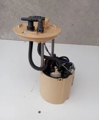 Opel Astra J In-tank fuel pump 13583744 15837408