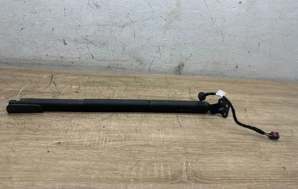 Porsche Macan (95B) Tailgate/trunk strut/damper 95B827428B KJC5014