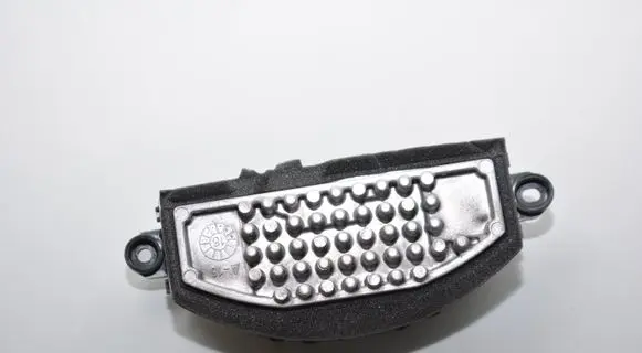BMW i3 Heater blower motor/fan resistor 9377854