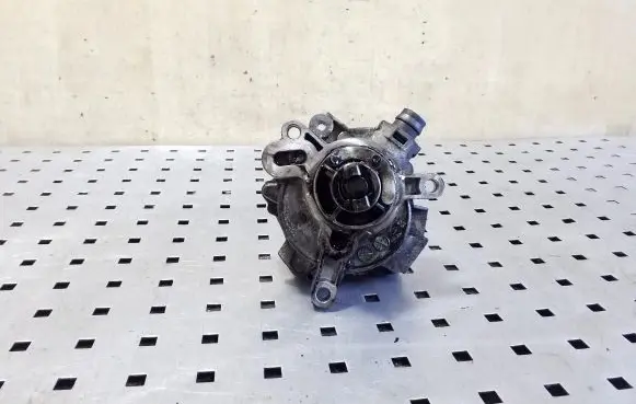 Volvo XC70 Vacuum pump 31316688