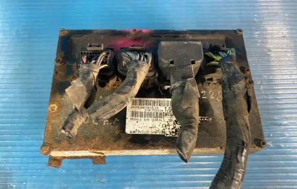 Chrysler Pacifica Engine control unit/module P05094106AB